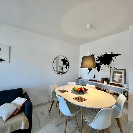 2 Bedroom Walking Distance To The *