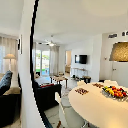 2 Bedroom Walking Distance To The Apartment Sitio de Calahonda