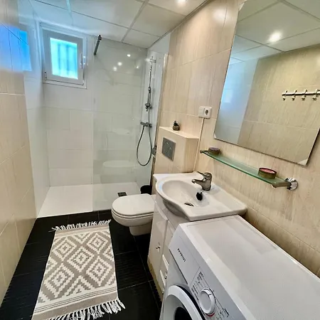 2 Bedroom Walking Distance To The Apartment Sitio de Calahonda